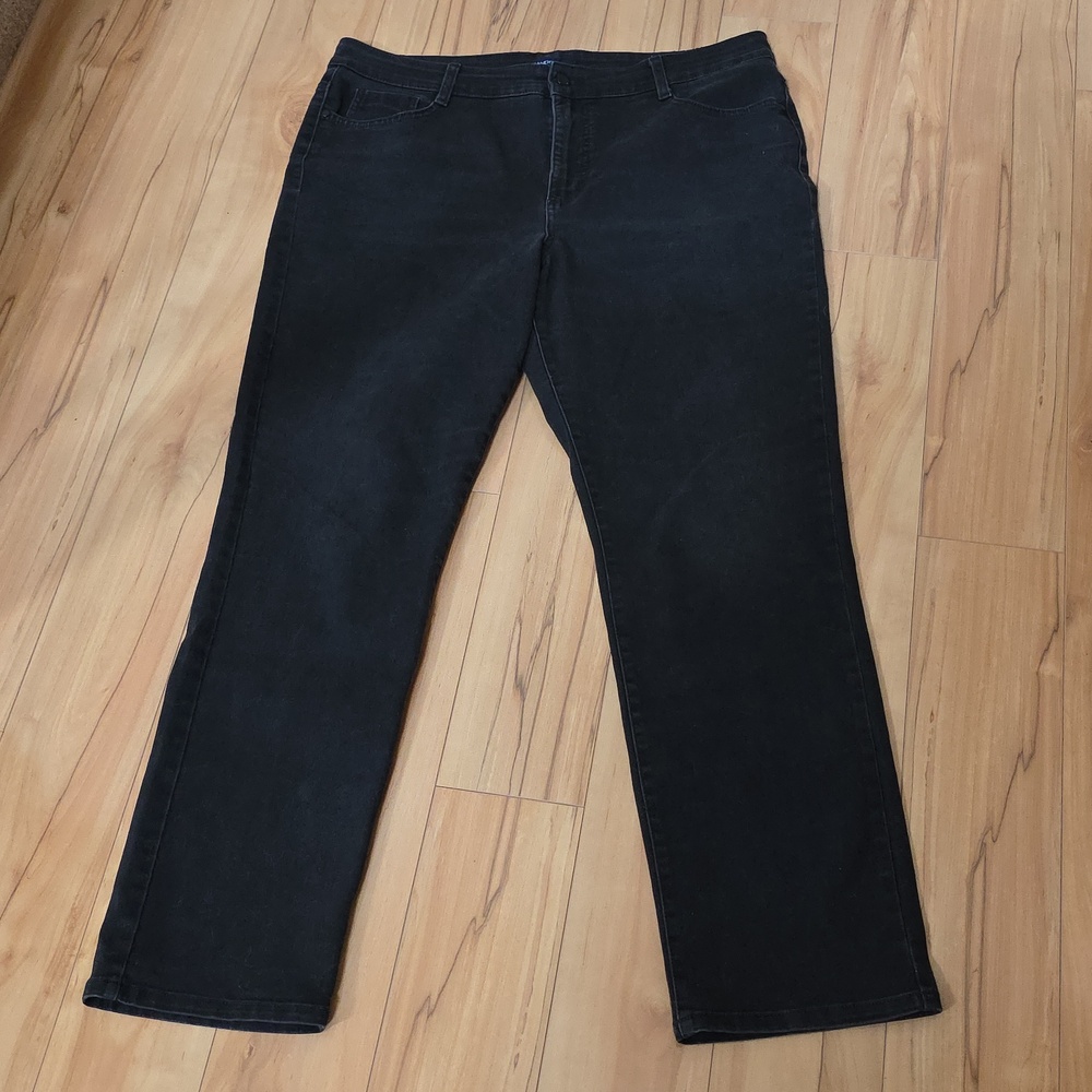 Bandolino Womens "Amy Straight" Black Jeans Sz 16🦋